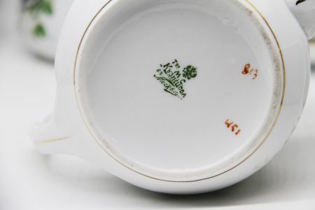 IMG_8987 Сервиз чайный "Фиалки" на 12 персон. Товарищество М.С. Кузнецова. Москва (Дулево), 1898-1917 гг.