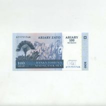 Мадагаскар 100 ариари — 500 франков 2004 г.