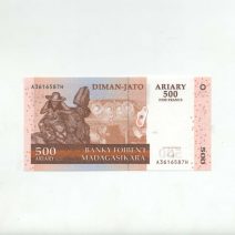 Мадагаскар 500 ариари — 2500 франков 2004 г.