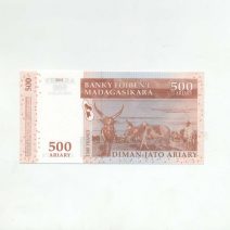 Мадагаскар 500 ариари — 2500 франков 2004 г.