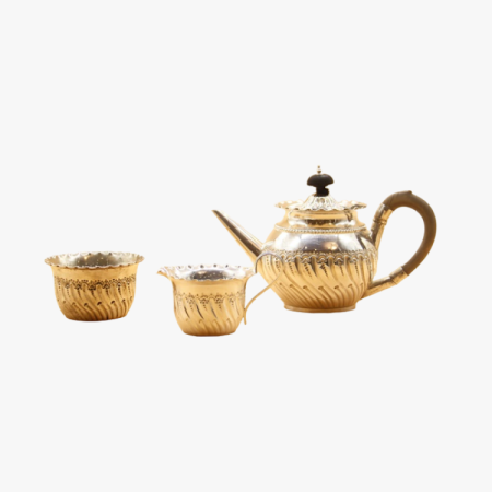 f_catalog_content_5382_2-photoroom Сервиз чайный из 3 предметов (чайник, молочник, вазочка). Англия, Шеффилд 1887 г.