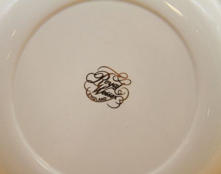 f_catalog_content_5251_3 Тарелка «Свадебная». Принц Уэльский и леди Диана. Англия 1981 г.