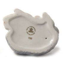 Собака Бобтэйл с кошкой. Обнимашки. Royal Copenhagen. Дания