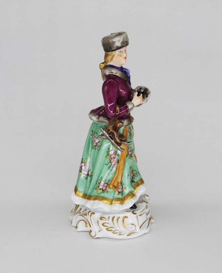 f_catalog_content_8460_2 Девушка с коньками. Серия «Времена года. — Февраль». Германия. Унтервайсбах (Unterweissbach) 1990-е гг.