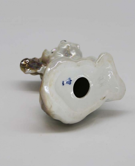 f_catalog_content_8466_4 Собака (терьер) сидит. Германия Липпельсдорф 1970–1990 гг.