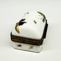 Шкатулка мини (таблетница) "Насекомые". Европа, конец XX в.