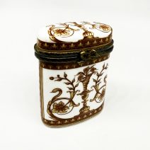 Шкатулка мини (таблетница) с изображениями амфор и цветов, Meander BV. Европа, конец XX в.