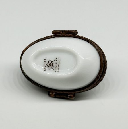 IMG_0255 Шкатулка мини (таблетница) с изображением ангелов. Reutter Porzellan. Германия, конец XX в.