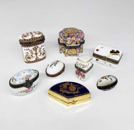 IMG_0276 Шкатулка мини (таблетница) с изображениями амфор и цветов, Meander BV. Европа, конец XX в.