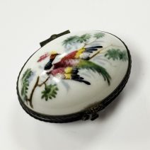 Шкатулка мини (таблетница) "Птица" с подписью. Европа, конец XX в.