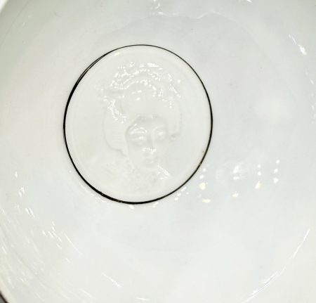 мф 1168 (4) Чайное трио (Чашка с блюдцем) "Самураи" с литофанией. Япония, ХХ в.