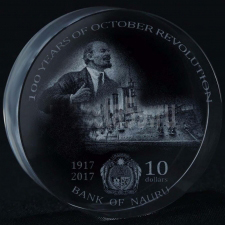 70_m_520_008_01 Республика Науру 10 долларов 2017 г. 100 лет Великой Октябрьской социалистической революции (Ленин, Крейсер "Аврора")
