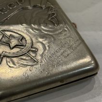 Портсигар наградной "Флаг СССР" с дарственной надписью. Сталь. СССР