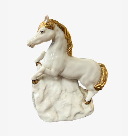 Лошадь белая с золотой гривой. Happy New Year, one of 2000 series. Mabroc, Pure Ceylon