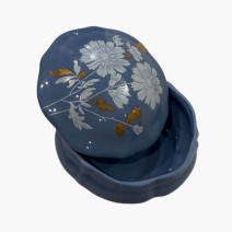 Шкатулка голубая Limoges с цветами. Франция, Лимож. Вторая половина XX в.