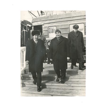 №  6 Приезд Л.И. Брежнева во Владивосток. Фото 18,5 х 24 см. Ч/б. СССР 1974 г.